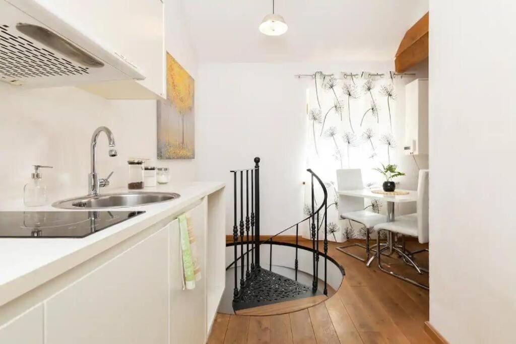 Cozy 3 Story House In Old Town Apartment Tallinn Luaran gambar