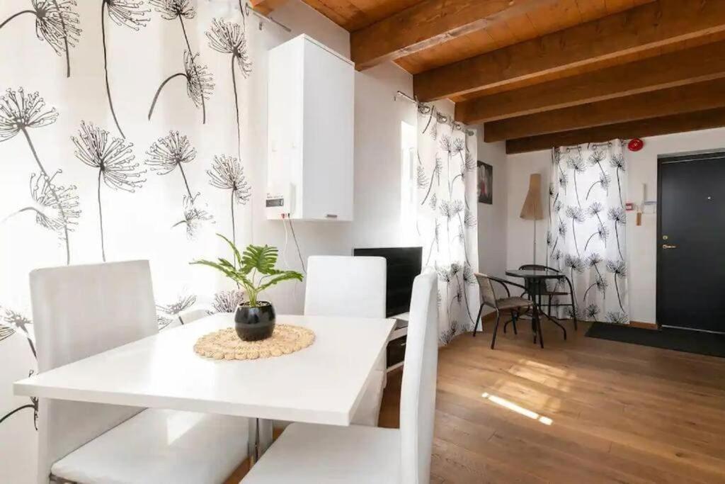 Cozy 3 Story House In Old Town Apartment Tallinn Luaran gambar