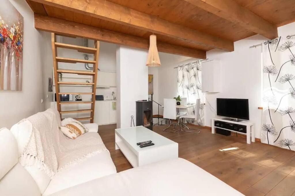 Cozy 3 Story House In Old Town Apartment Tallinn Luaran gambar