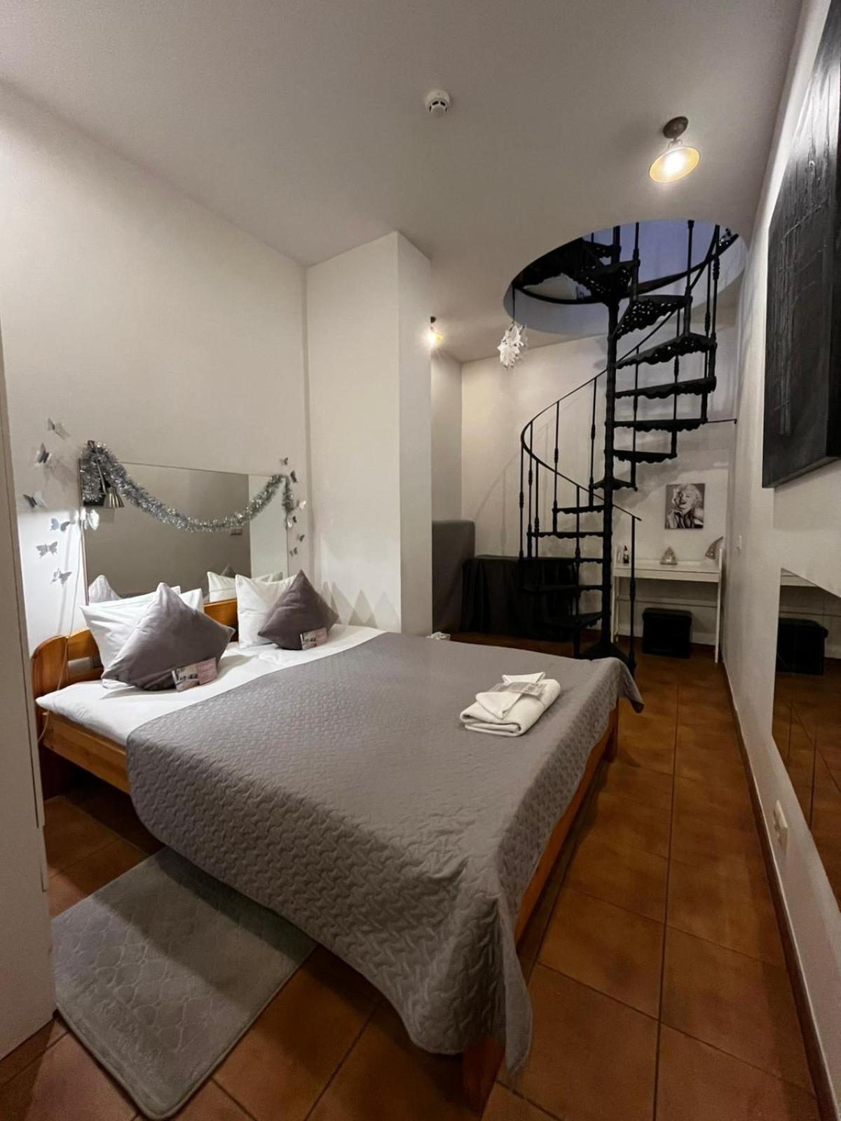 Cozy 3 Story House In Old Town Apartment Tallinn Luaran gambar